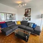 Appartement 2 Bedroom At Bahnhofcity