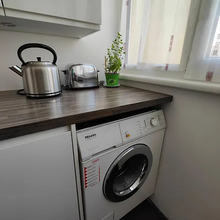 2 Bedroom At Bahnhofcity Appartamento *